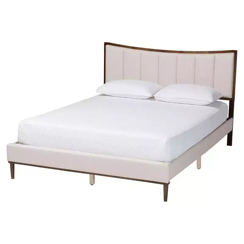 Set 4 pezzi camera da letto Nikolai con tessuto trapuntato a canali beige e legno marrone wengé, misura Queen