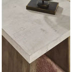 Tavolino quadrato contemporaneo Brendalhouse - Piano effetto cemento con base in legno di mango, Marrone chiaro