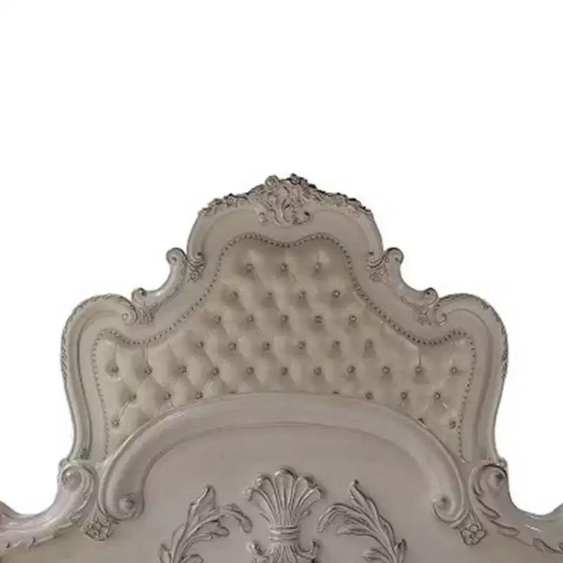Letto matrimoniale "Eastern King" Dresden da 92" con intagli in stile Rococò e similpelle