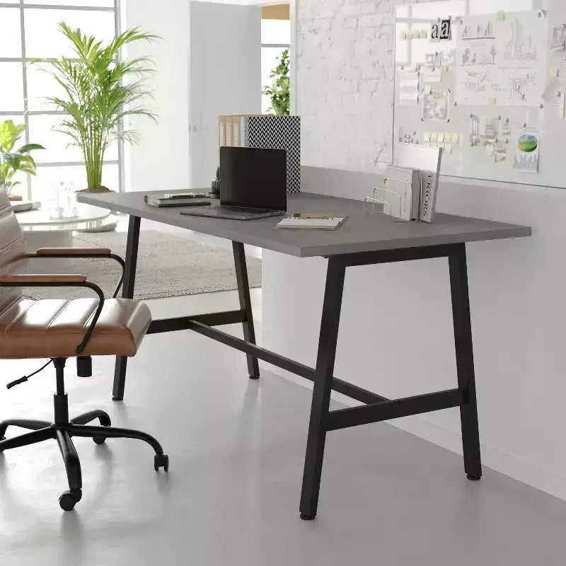 Tavolo da conferenza Redmond Commercial 60x30 con piano in laminato a doppia faccia spesso 2,5 cm, bordi in PVC e base in acciaio resistente a forma di A