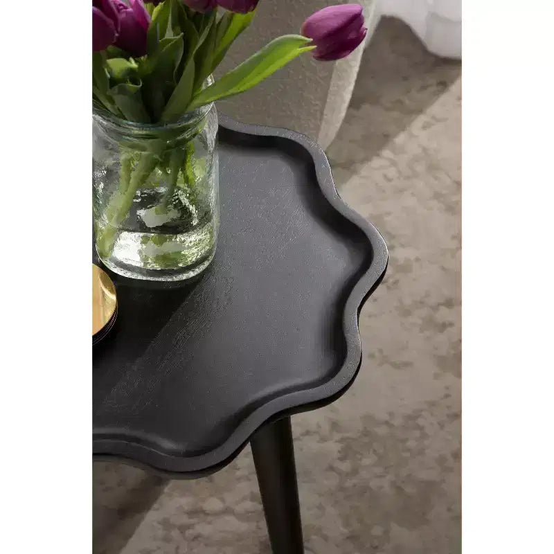 Tavolino in legno Alezar Scallop