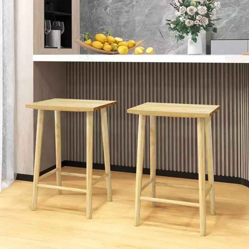 Set di 2/4 sgabelli da 25,5" con poggiapiedi e struttura in legno massello, altezza bancone, naturale