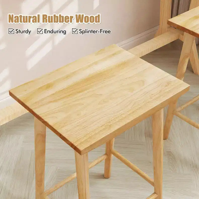Set di 2/4 sgabelli da 25,5" con poggiapiedi e struttura in legno massello, altezza bancone, naturale