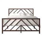 Letto a piattaforma in metallo