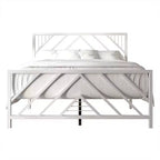 Letto a piattaforma in metallo