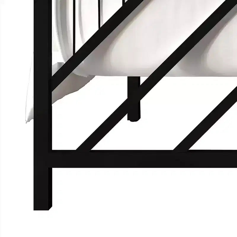 Letto a piattaforma in metallo