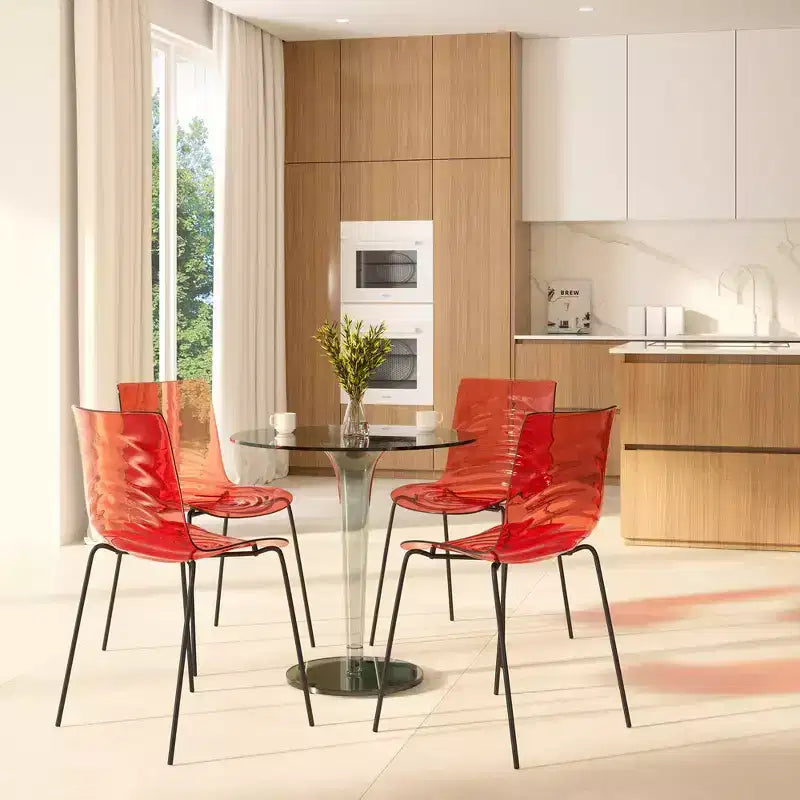 LeisureMod Astor Sedie da pranzo in plastica, set da 4, design a onde d'acqua con gambe in acciaio inossidabile nero, sedie moderne d'accento per cucina, sala da pranzo